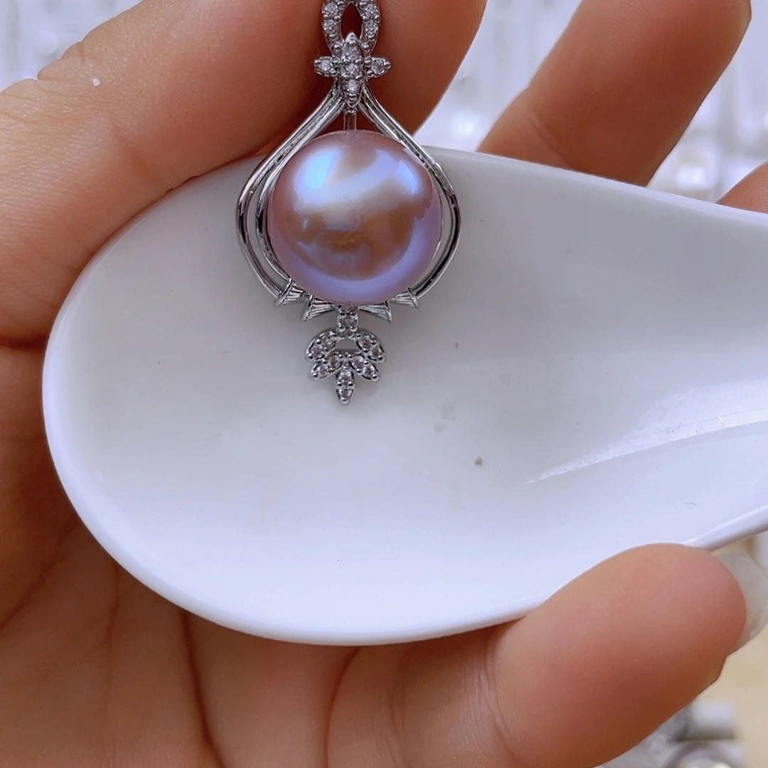 淡水珍珠吊坠(赠链)未镶嵌