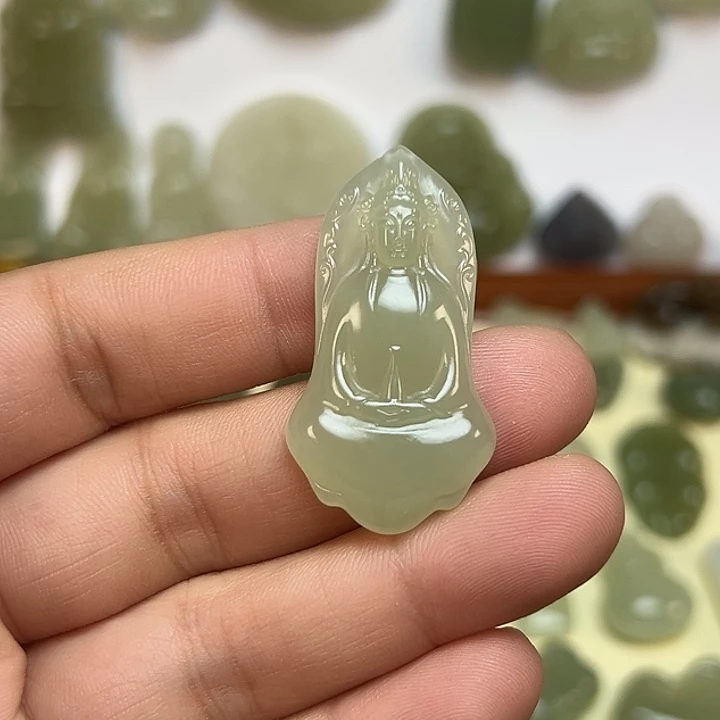 和田玉颈饰未镶嵌