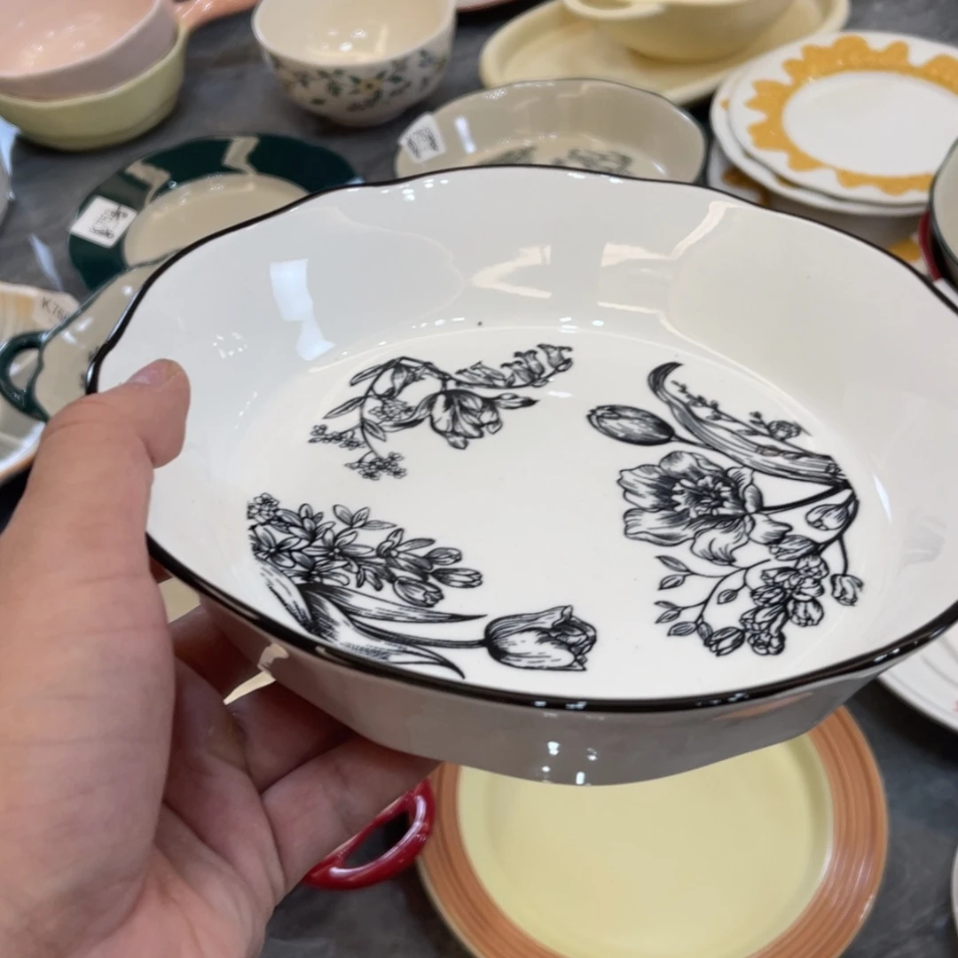 陶瓷微瑕餐具介意勿拍，满18飞！
