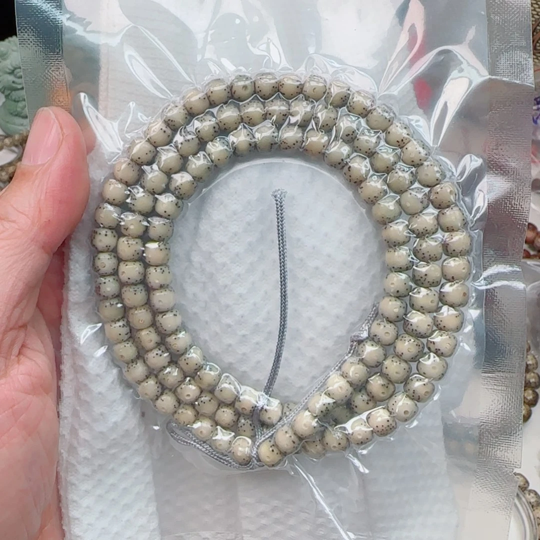 手串星月菩提通体留白