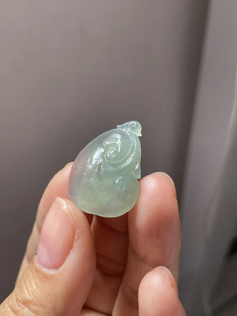 天然翡翠毛货如意吊坠自然光实拍