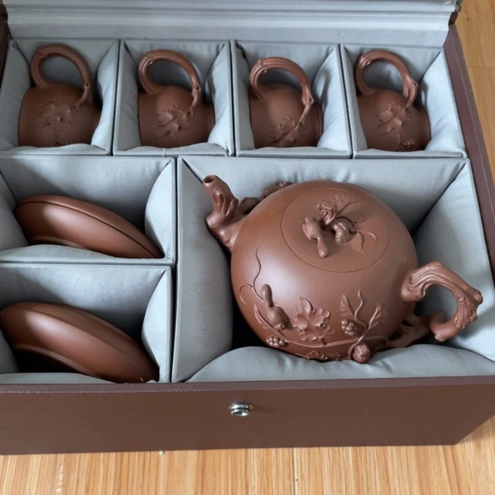 用***3茶壶底槽青紫砂艺术作品