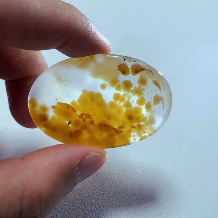 玛瑙/玉髓颈饰未镶嵌九**月