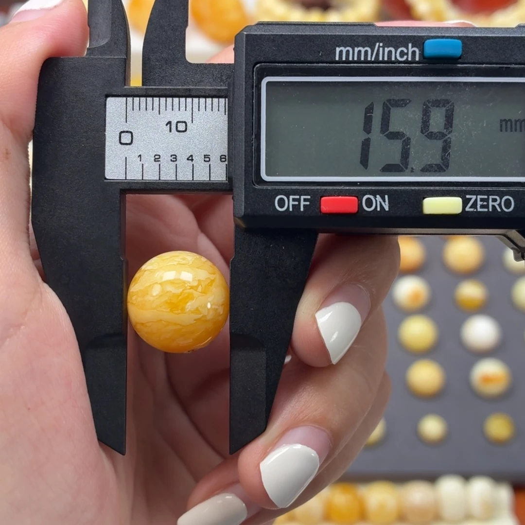 琥珀未镶嵌裸石焦皮虎皮纹15.9mm