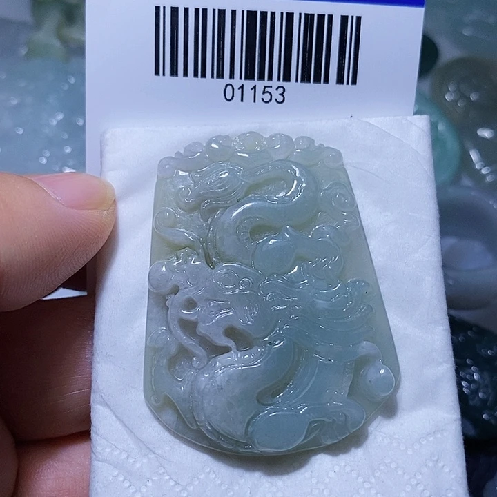 翡翠未镶嵌颈饰天光墟翡翠市场现金代购