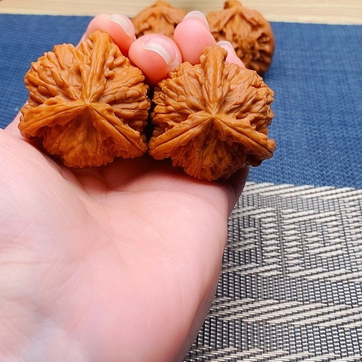 挖***租吊坠文玩核桃三棱