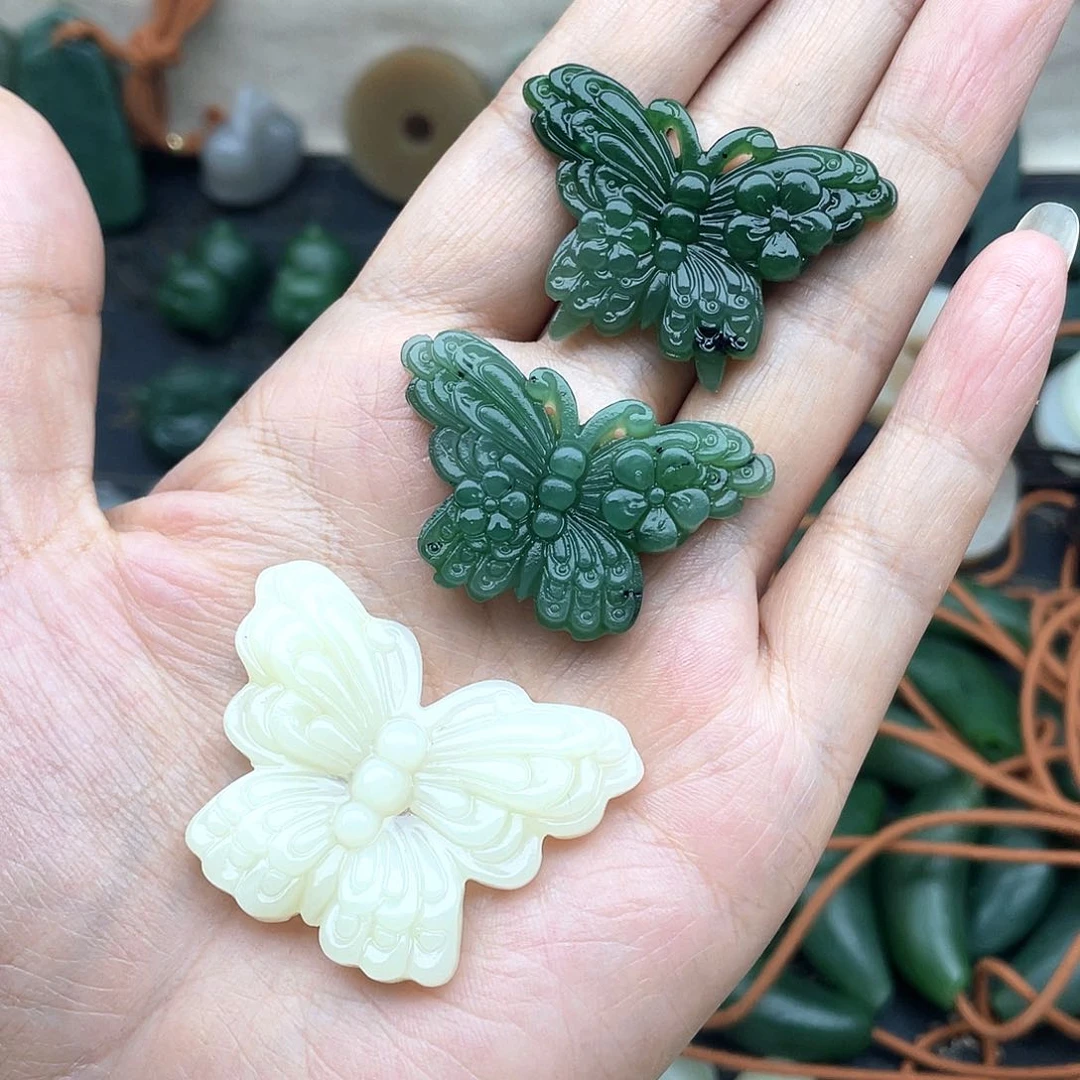 颈饰未镶嵌和田玉（糖玉）