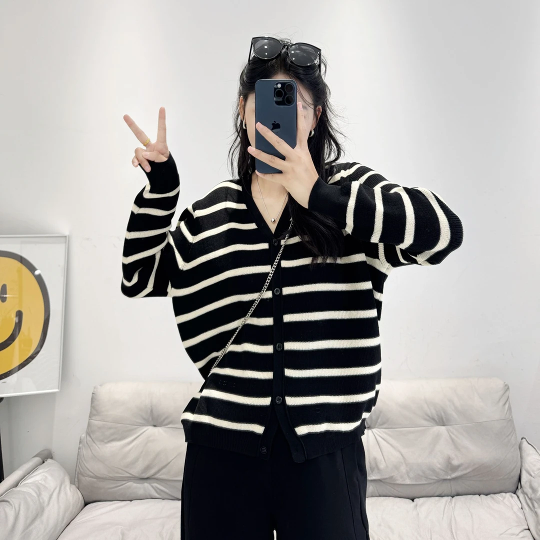 【店夫人定制】2025秋季新品 显瘦百搭的韩版条纹开衫上衣