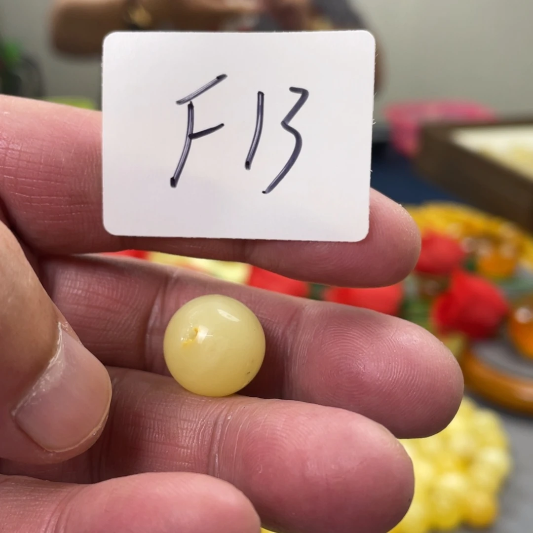 手链琥珀未镶嵌多样性发，发其中一件