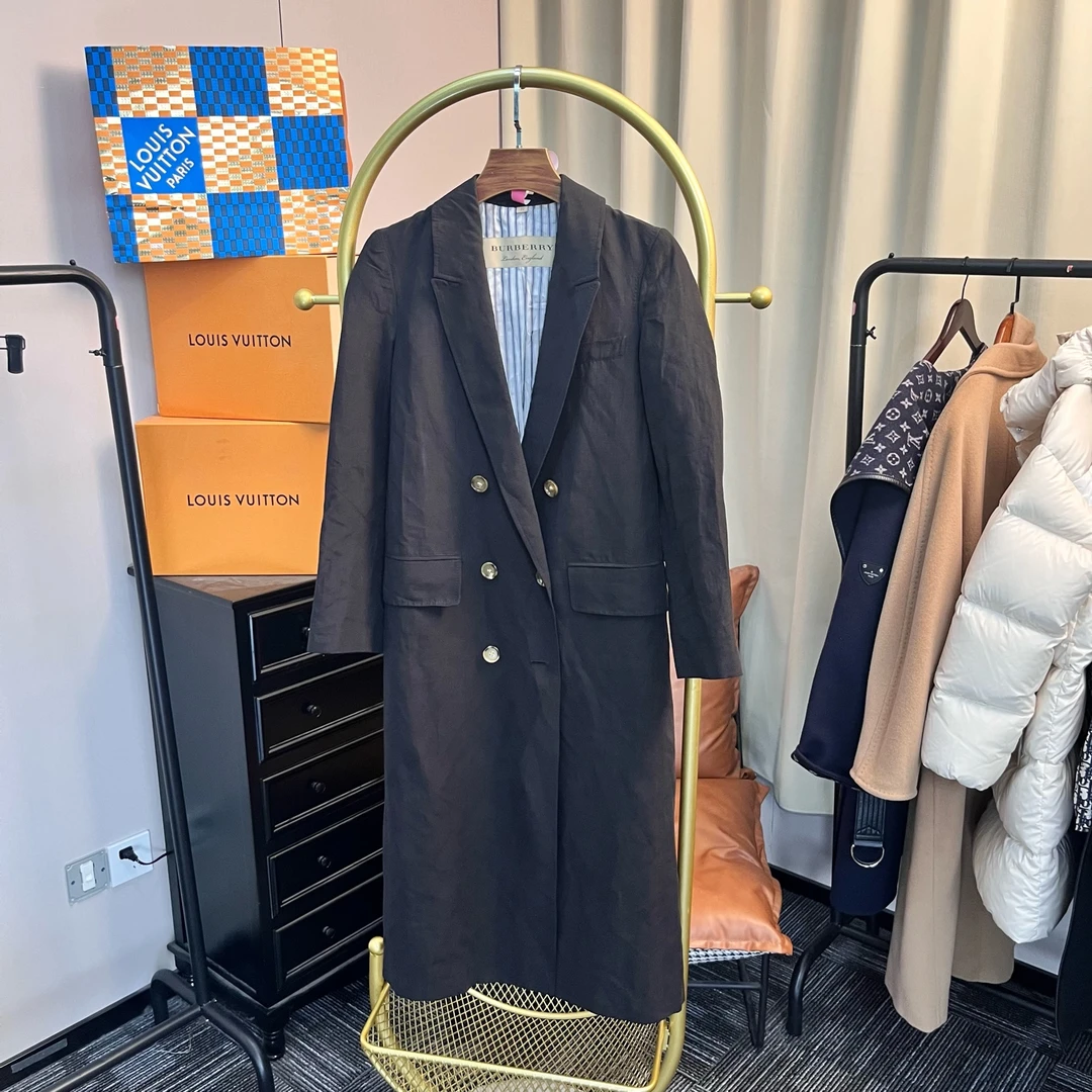 99新 BURBERRY/博柏利 Burberry 黑色风衣外套 uk4码 99新