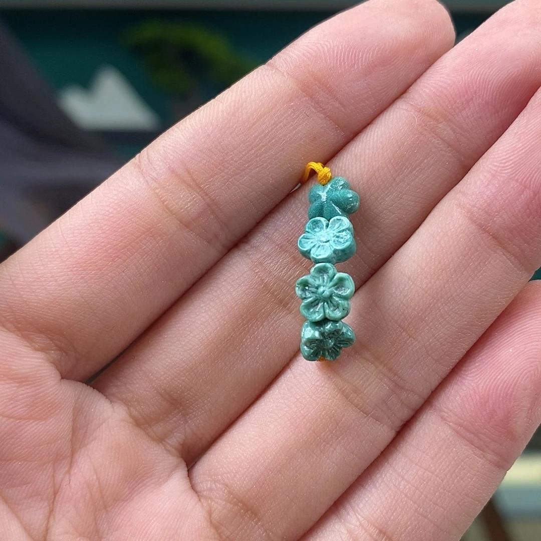 绿松石未镶嵌挂件
