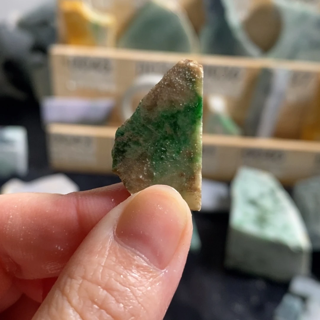 颈饰未镶嵌翡翠天然翡翠