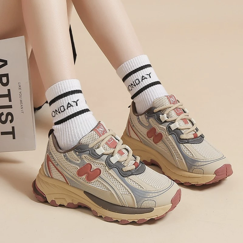 老爹鞋女款显脚小2025秋季新款爆款轻便跑步鞋厚底增高网面运动鞋