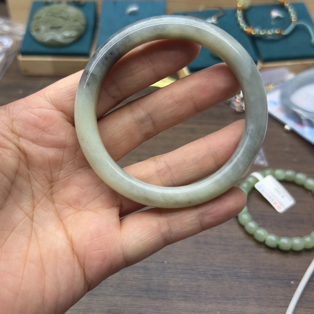 和田玉未镶嵌手镯60.1圈围734