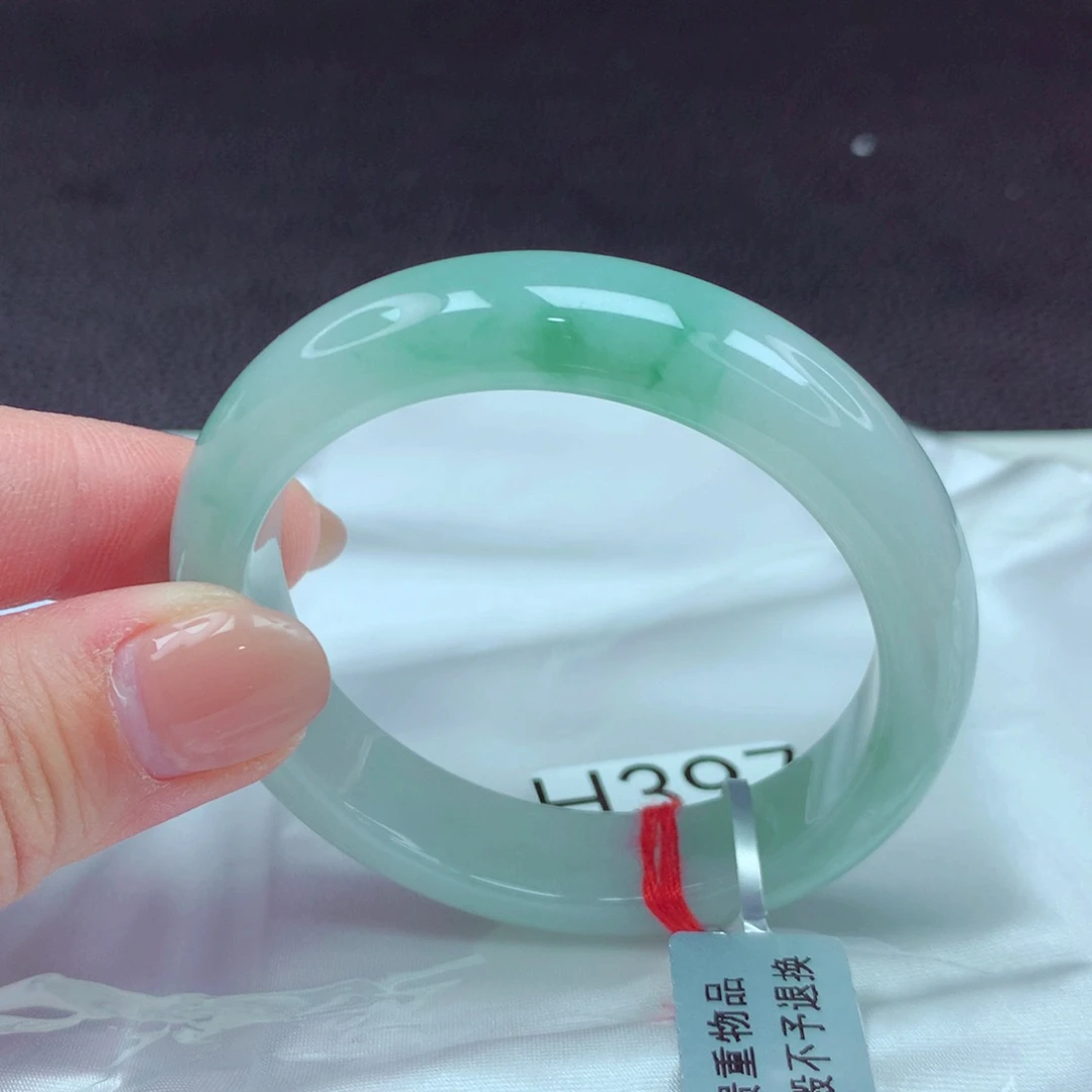 翡翠手镯未镶嵌手镯88