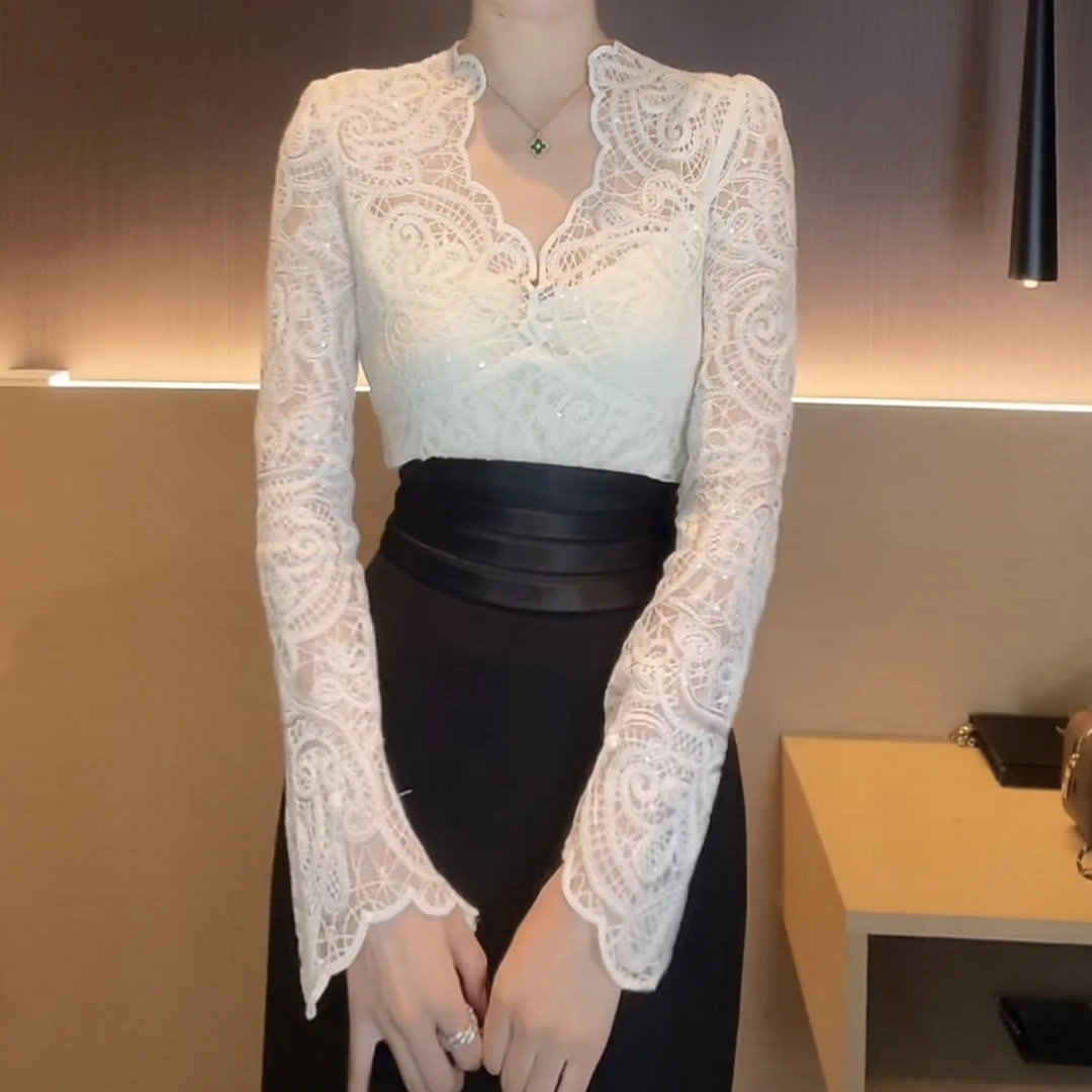 V领亮片蕾丝喇叭袖假两件衬衫女2025秋季设计感时尚气质显瘦上衣