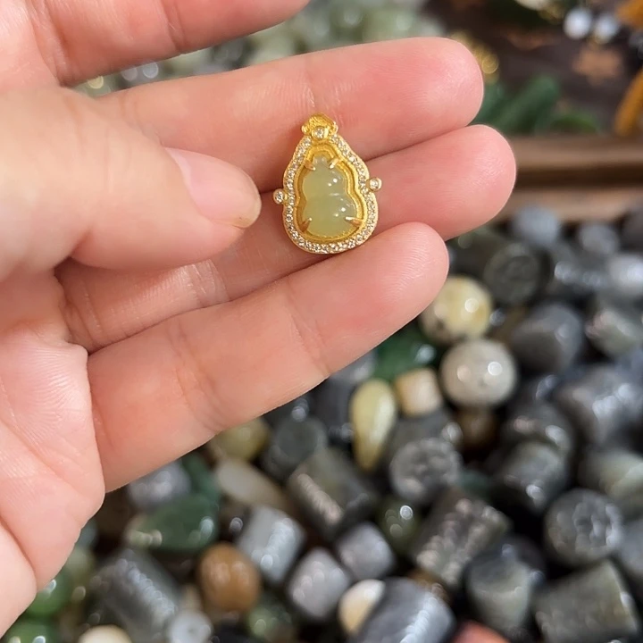 和田玉（糖玉）未镶嵌手链