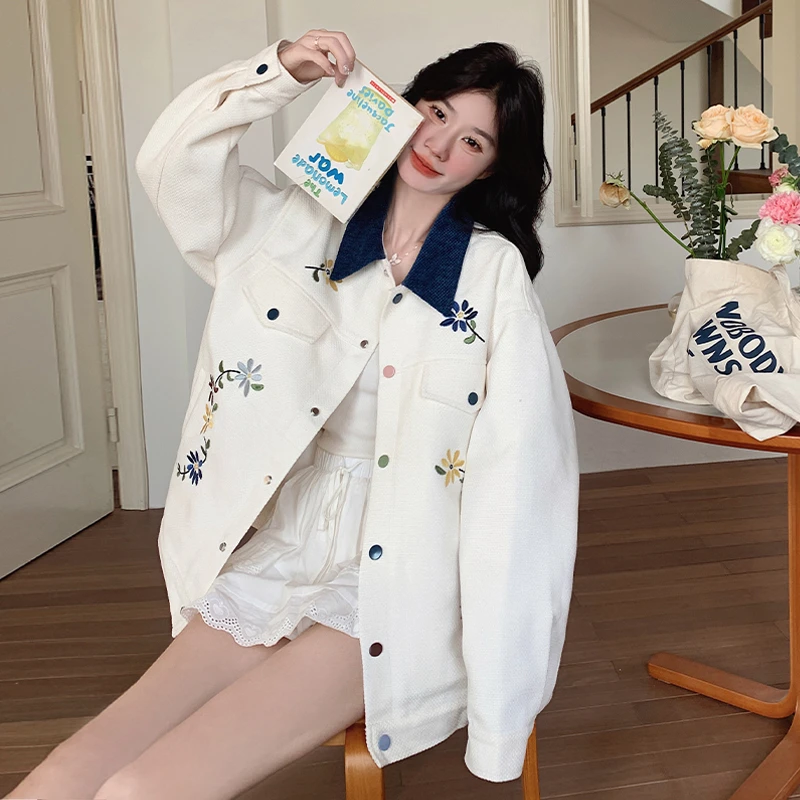 白色超好看花朵刺绣翻领外套女春秋2025新款复古灯芯绒工装夹克潮