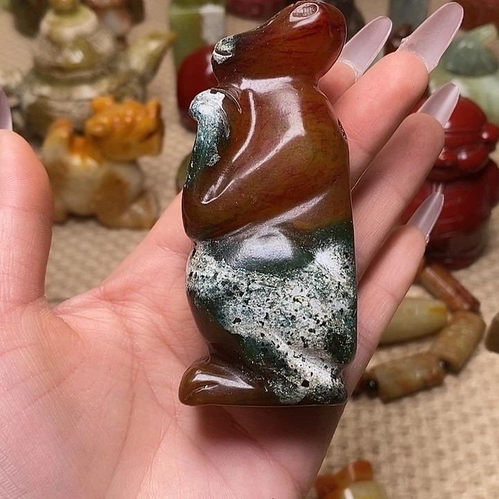 啦***蛇纹石玉未镶嵌颈饰