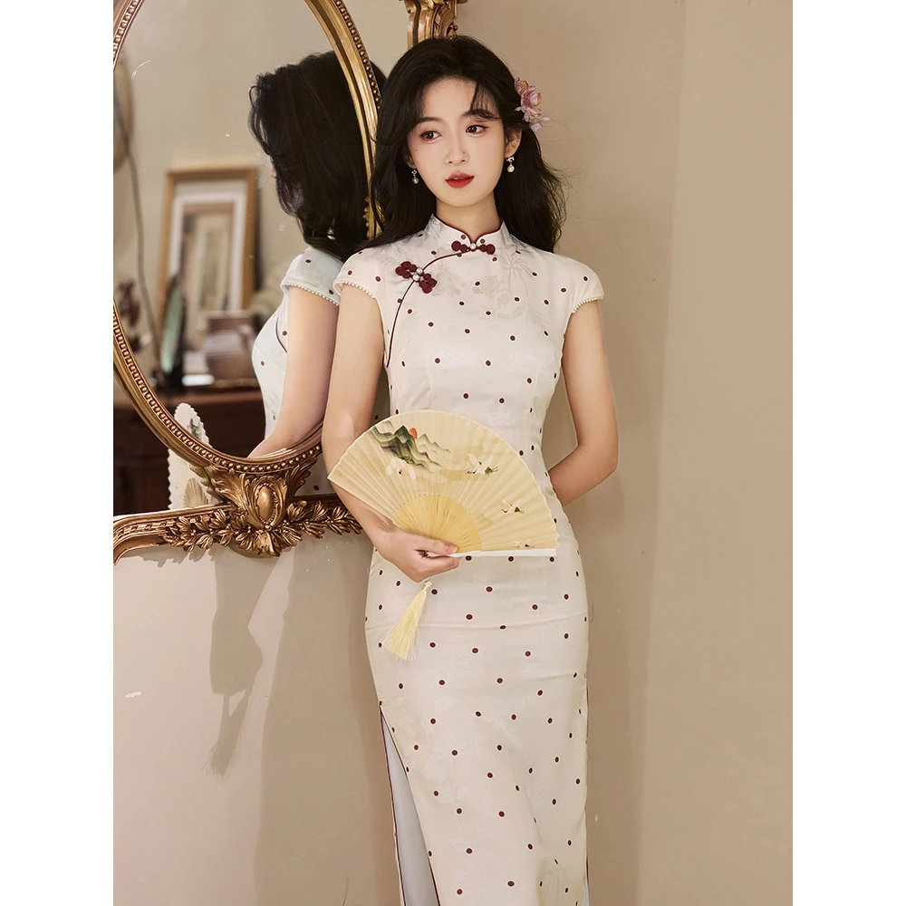 白色波点旗袍2025春夏新款气质素雅绝美新中式少女改良日常连衣裙