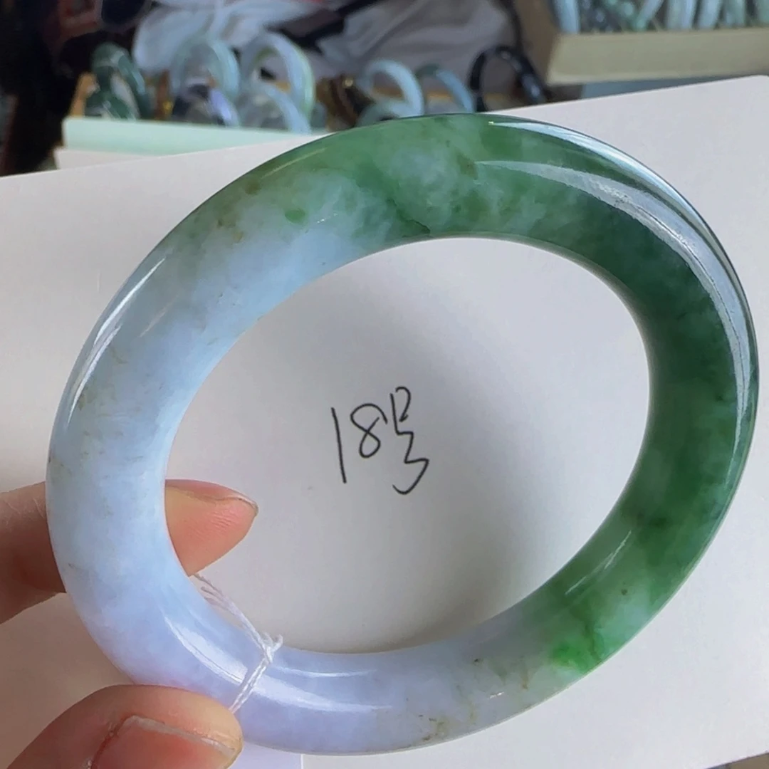 翡翠手镯未镶嵌老坑56圈不退