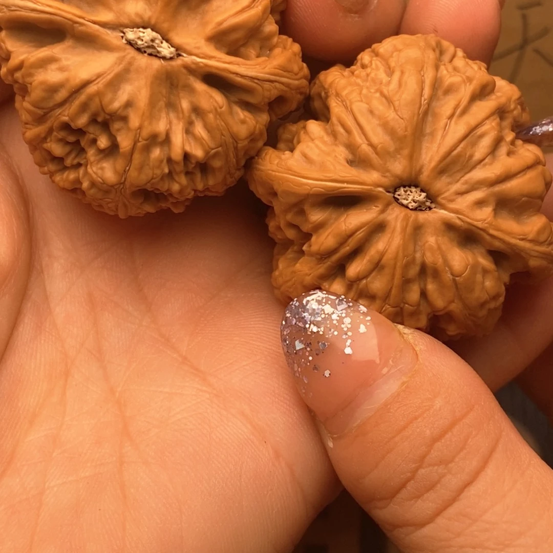 文玩核桃吊坠?****45粗筋