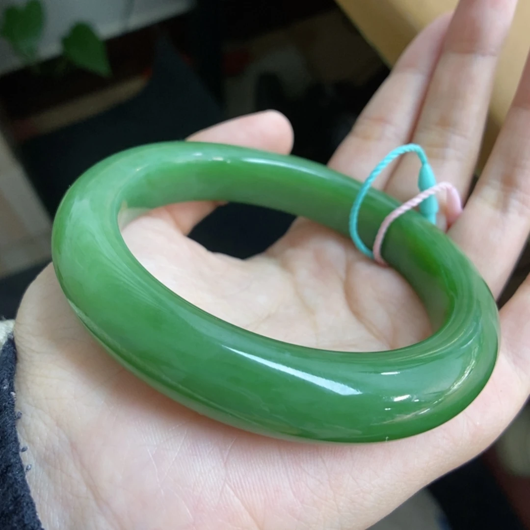 【闪购商品】未镶嵌手镯和田玉（碧玉）