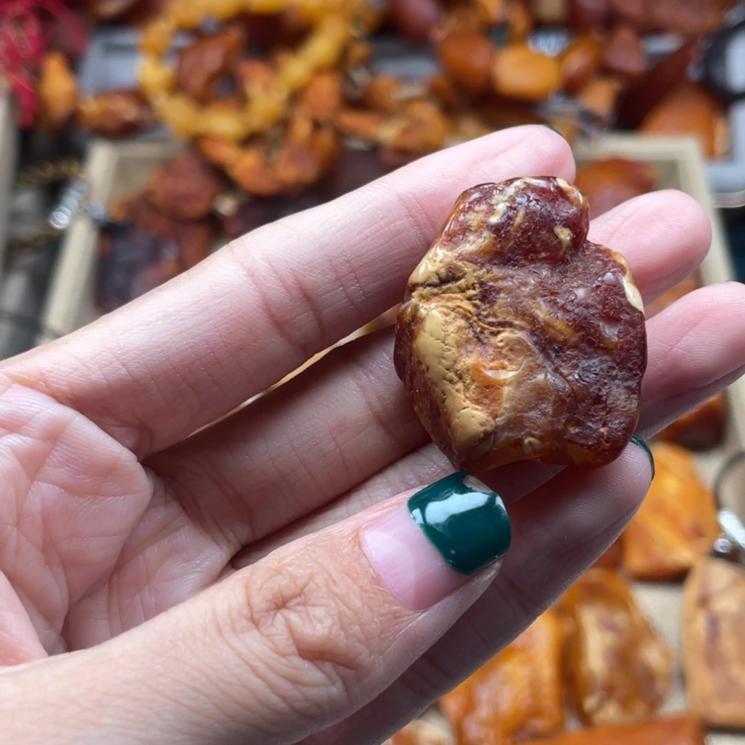 琥珀未镶嵌珠宝奇石