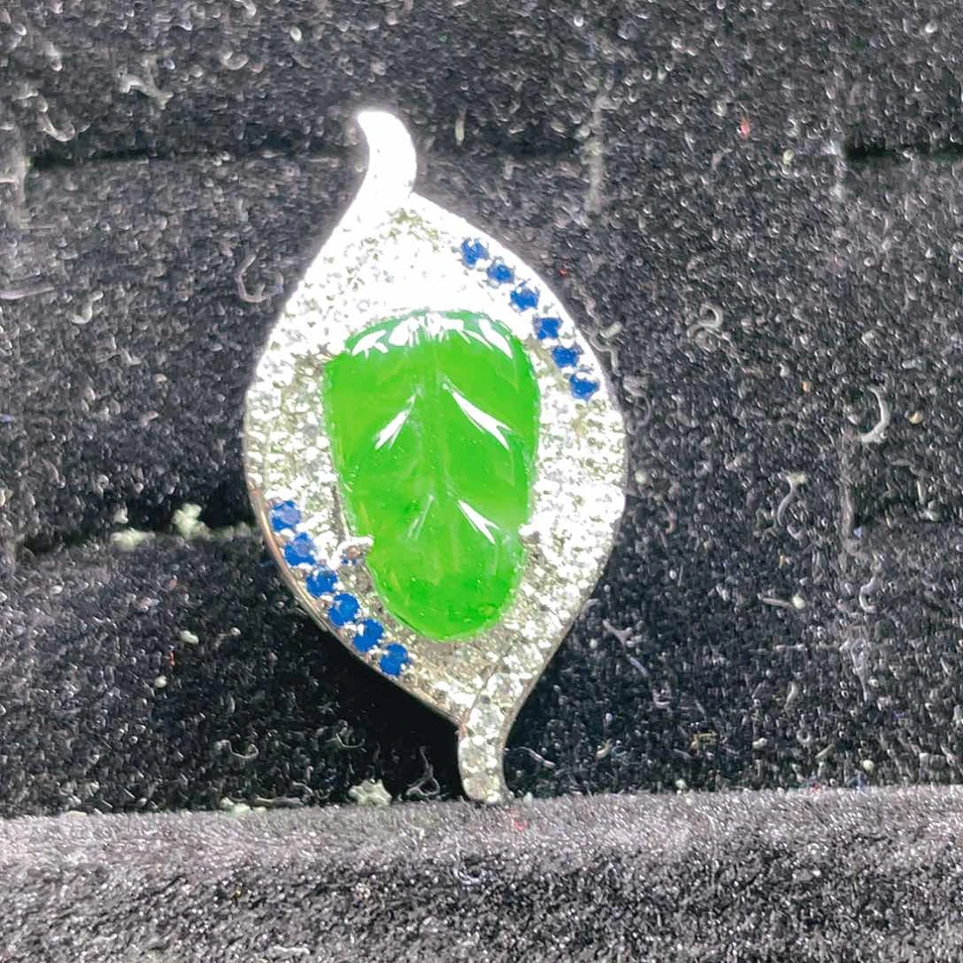 翡翠颈饰未镶嵌367，