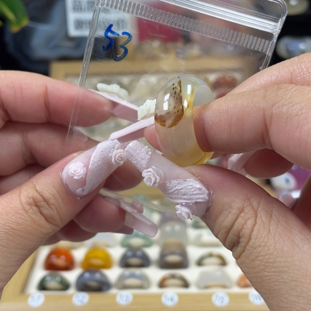 玛瑙/玉髓未镶嵌戒指53号港18直径18.3（非质量问题.不退不换）