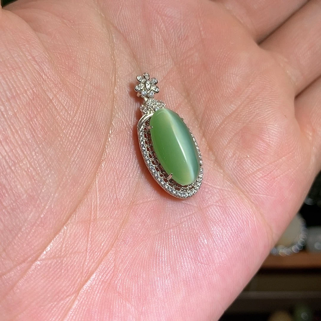 【闪购商品】吊坠(不含链)银S925镶嵌和田玉（碧玉）