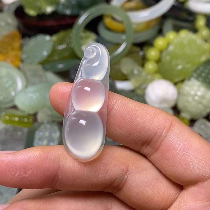 岫玉未镶嵌岫玉挂件