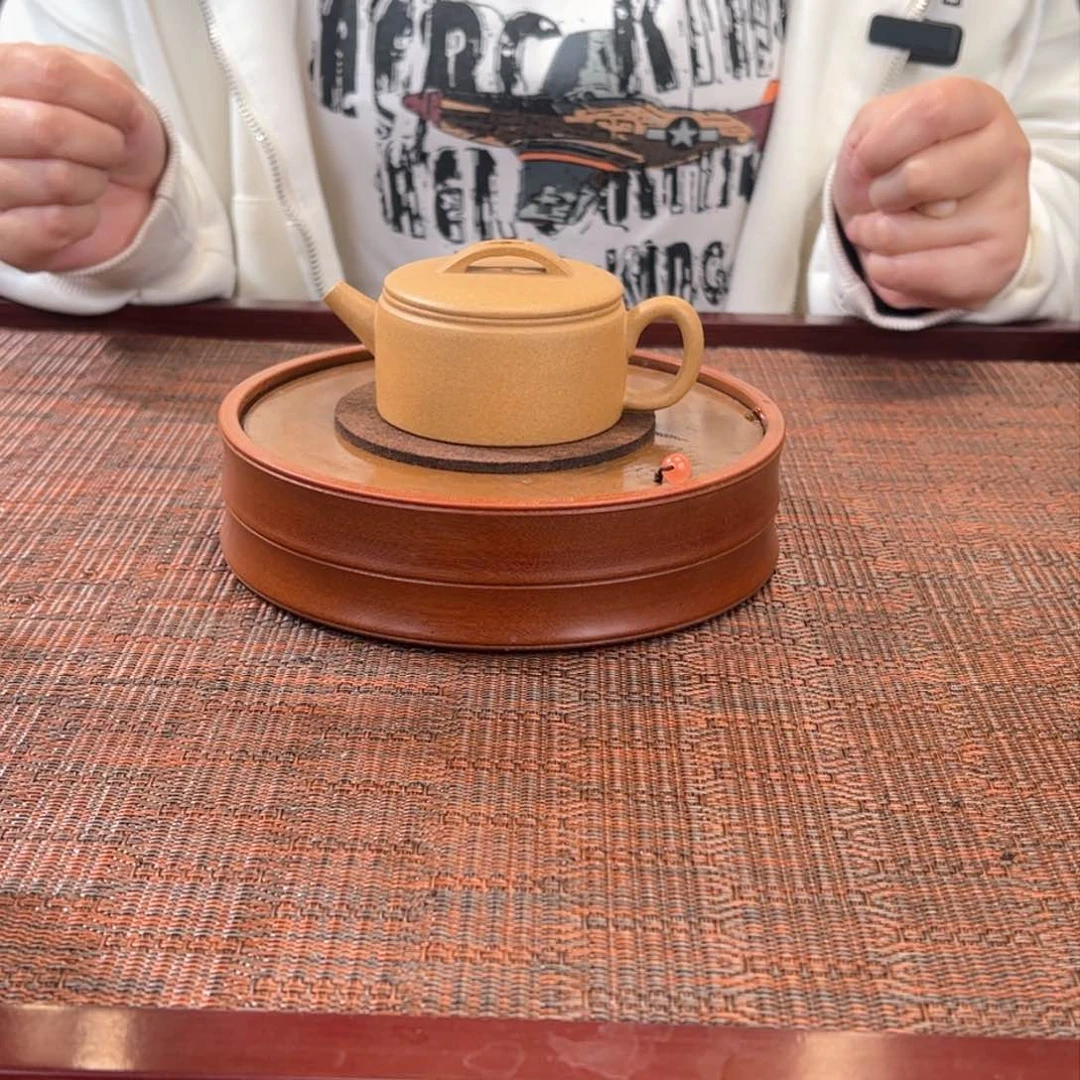 紫砂茶壶黄段110cc汉瓦