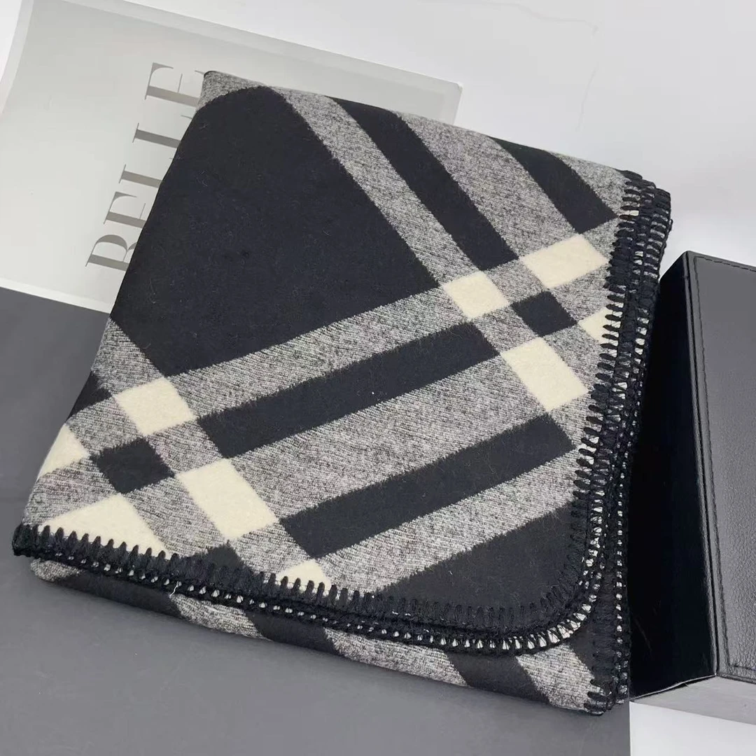 英伦风经典格纹围巾