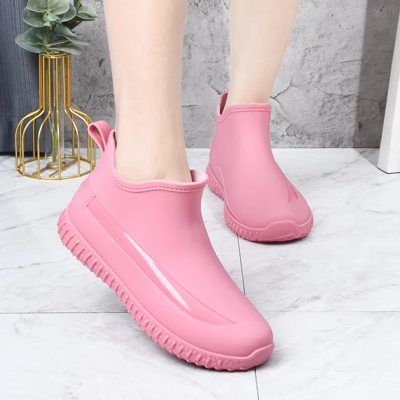 雨鞋防滑女款2023新款时尚学生胶鞋夏成人短筒水鞋加绒防水雨靴冬