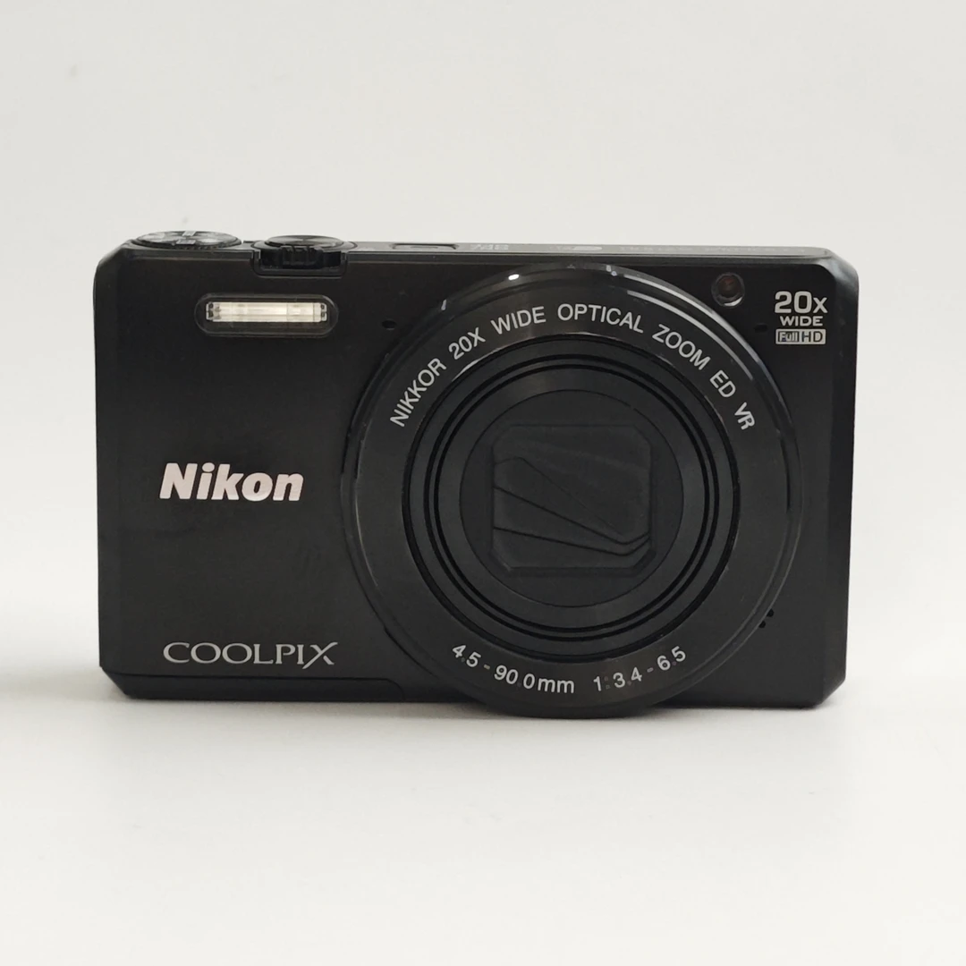 95新 Nikon/尼康 s7000拍人拍景1600万像素20倍变焦数码相机