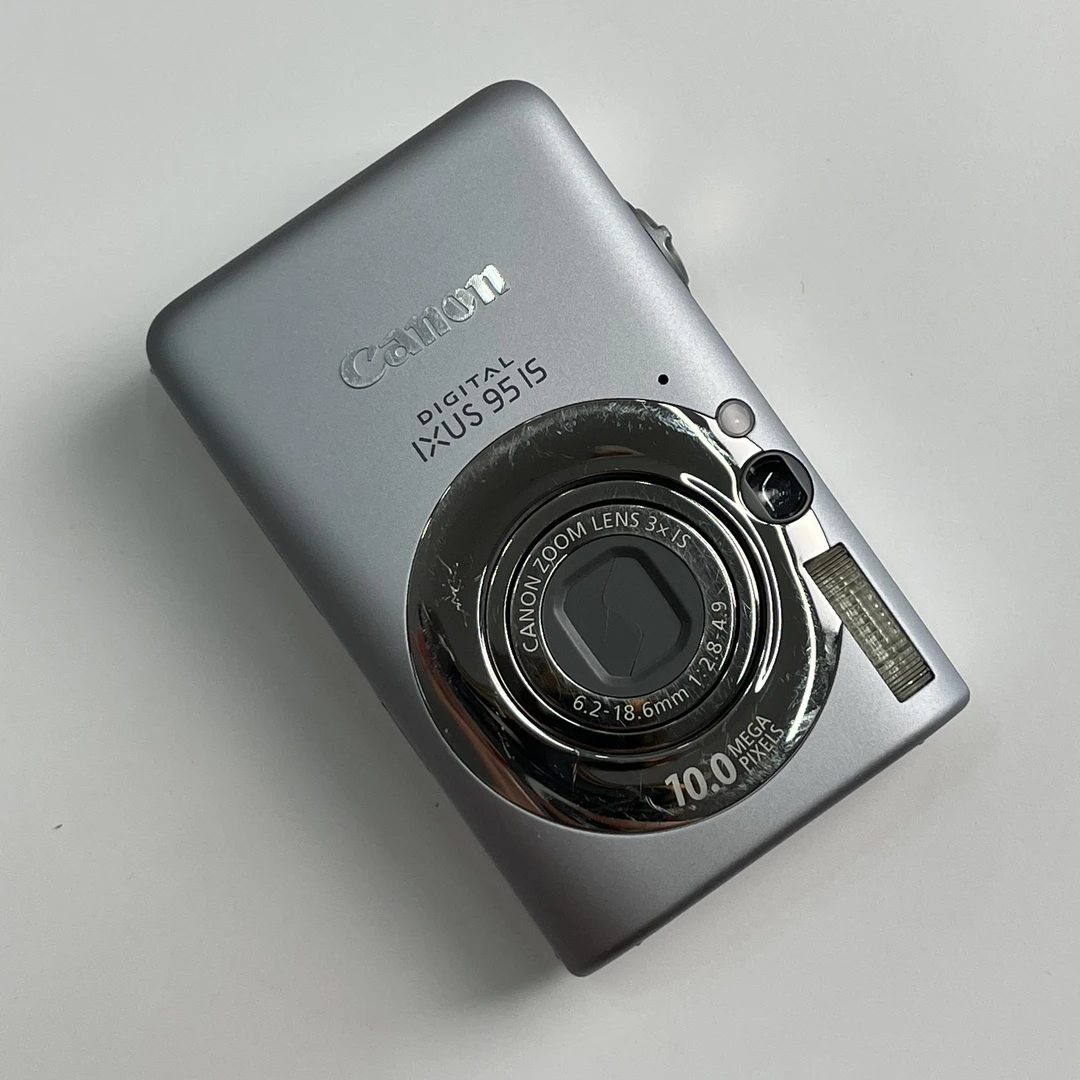 95新 Canon/佳能 ixus95银色一千万像素3倍变焦ccd数码相机微黄