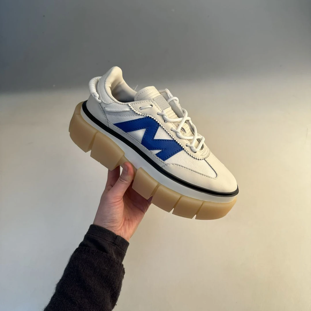 23厚底女士增高老爹鞋 复古百搭 断码清仓性价比老爹鞋