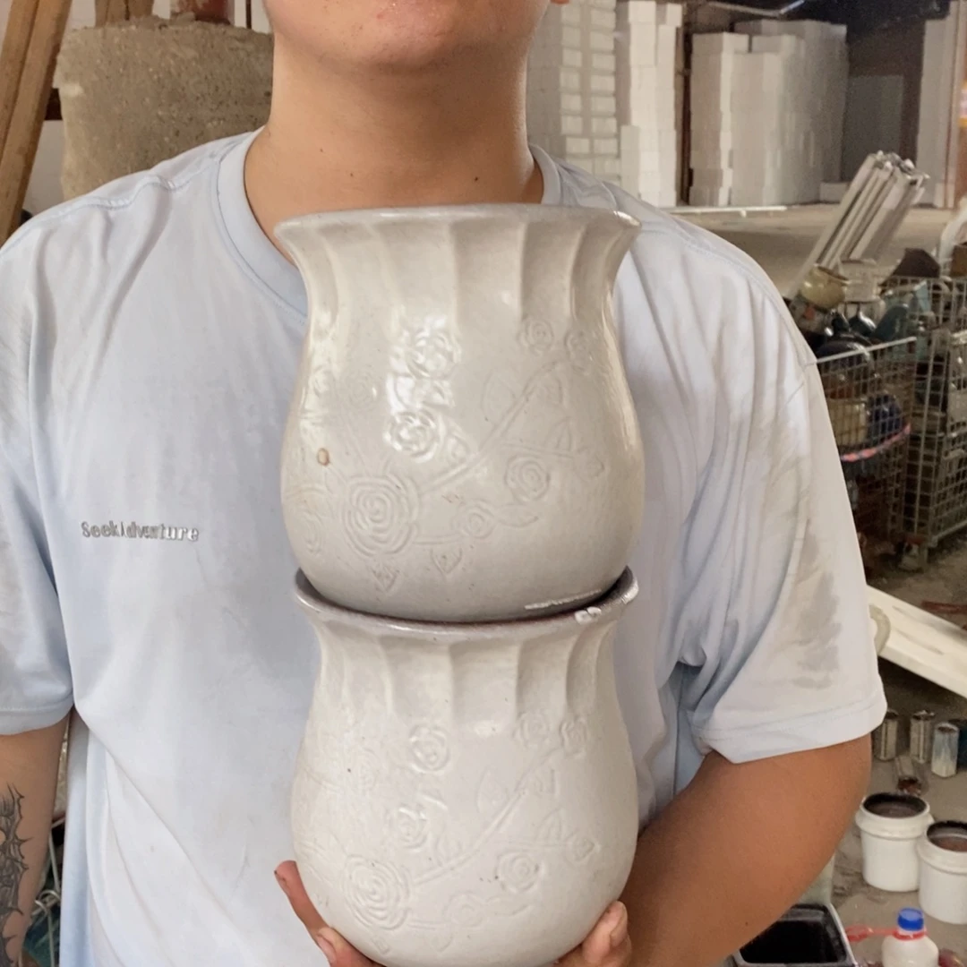 红陶20CM（含）-50CM（不含）瑕疵15-18四个