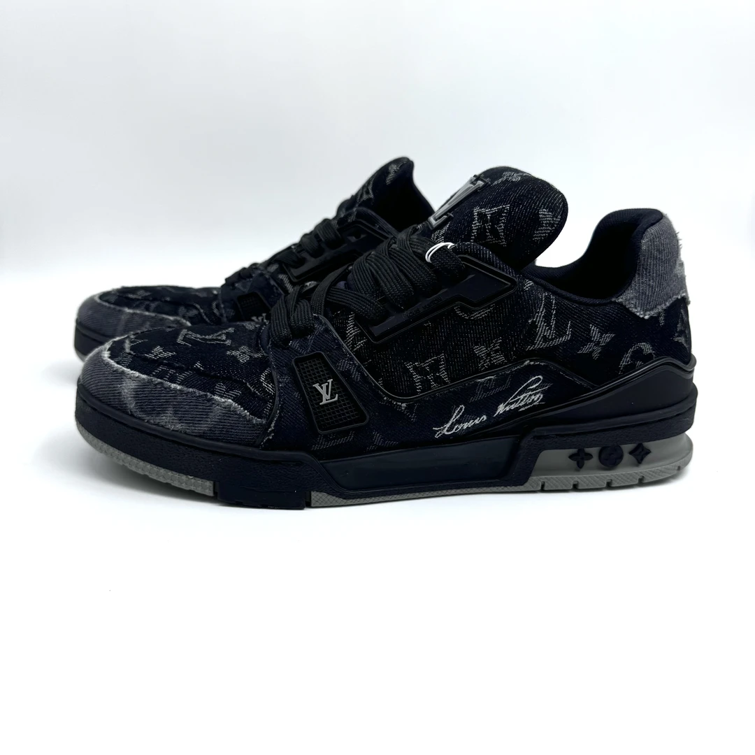 路易威登/Louis Vuitton/8码/42码/黑色牛仔老花满印/非全新潮鞋