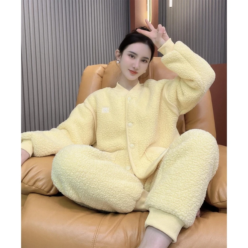 W661女款冬季新款睡衣加绒加厚休闲定制绒套装百搭家居服时尚套装