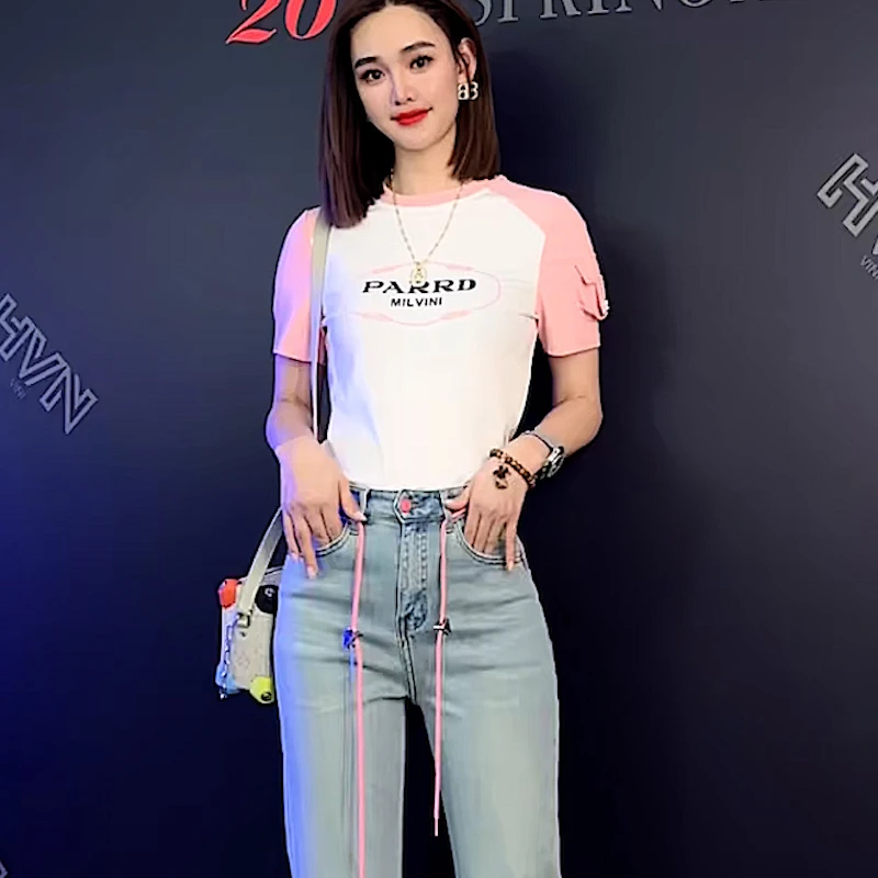 时尚简约风高级感拼色字母印花短袖T恤两件套女装阔腿牛仔裤套装