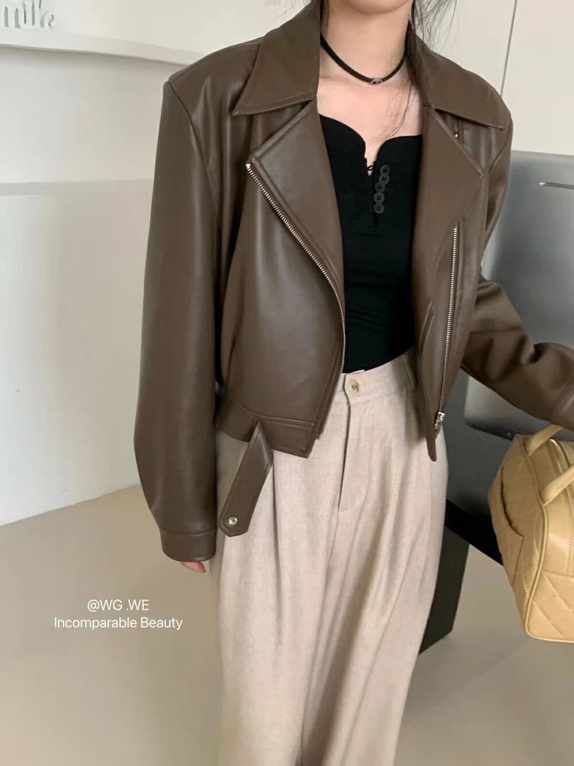 时尚大气短款网红皮衣外套