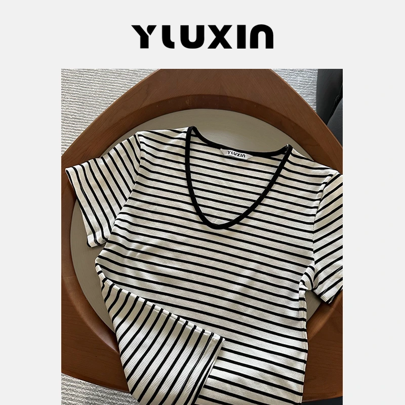 【YUUXIN】鸡心领条纹T~夏季简约条纹修身短袖T恤