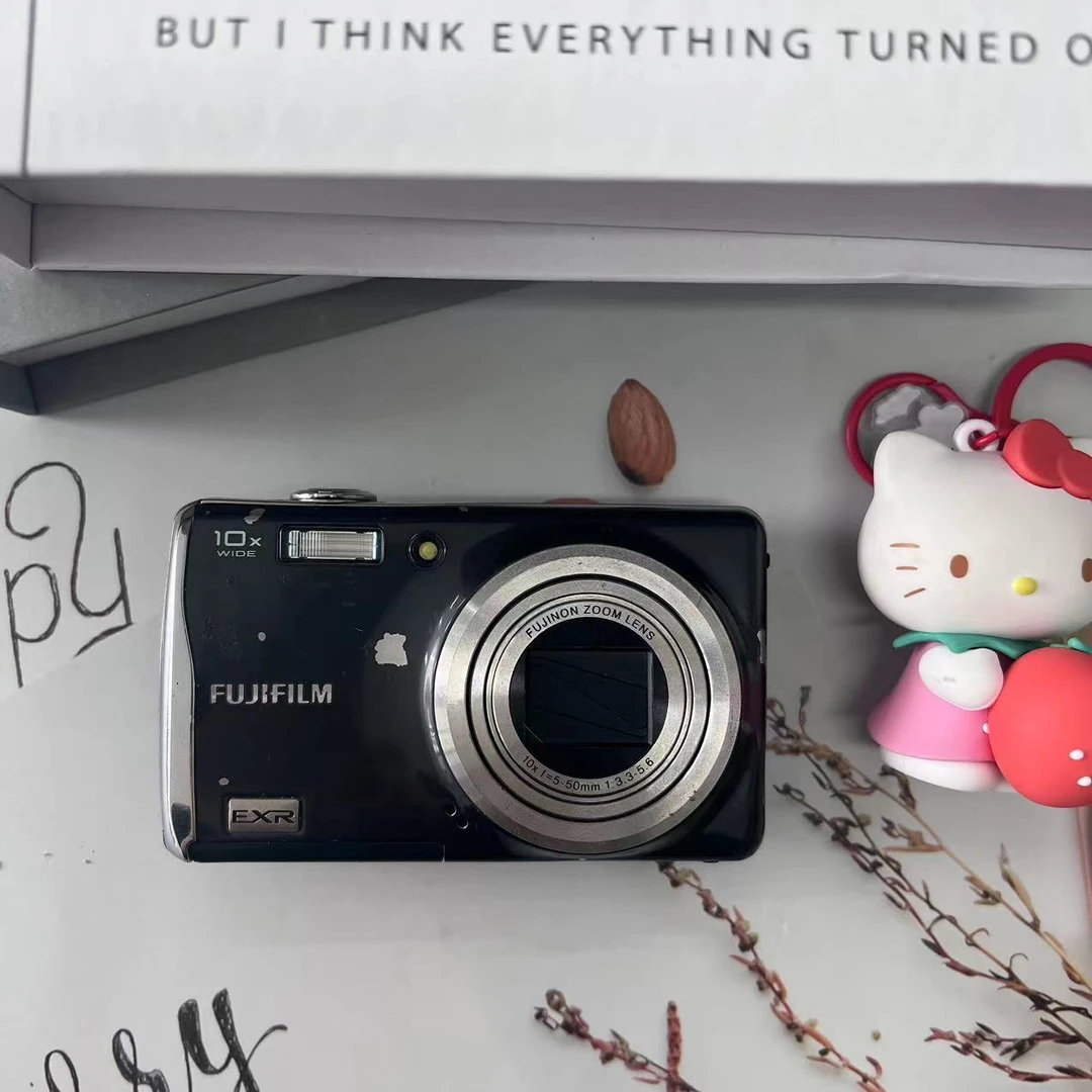 9新 Fujifilm/富士 F70EXR 1000万像素黑色小长焦清冷NO退NO换