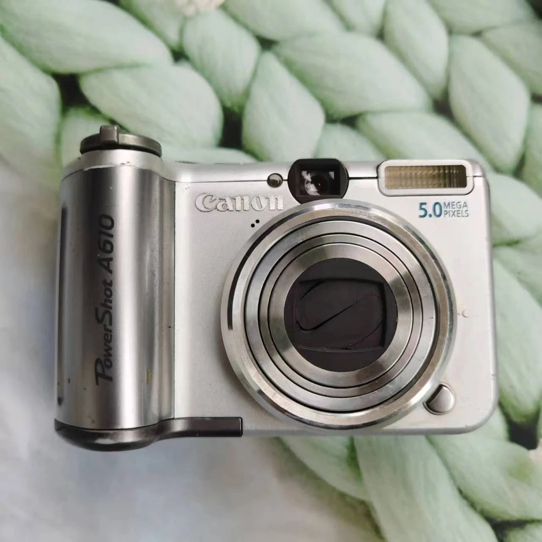 9新 Canon/佳能 A610 500万像素4倍光学变焦翻转屏学生银色摄影
