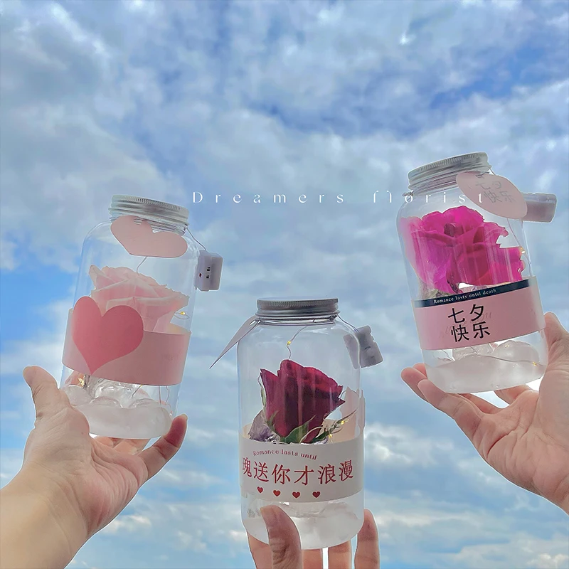 网红冰封玫瑰一杯子的浪漫冰冻玫瑰花瓶透明鲜花包装塑料杯