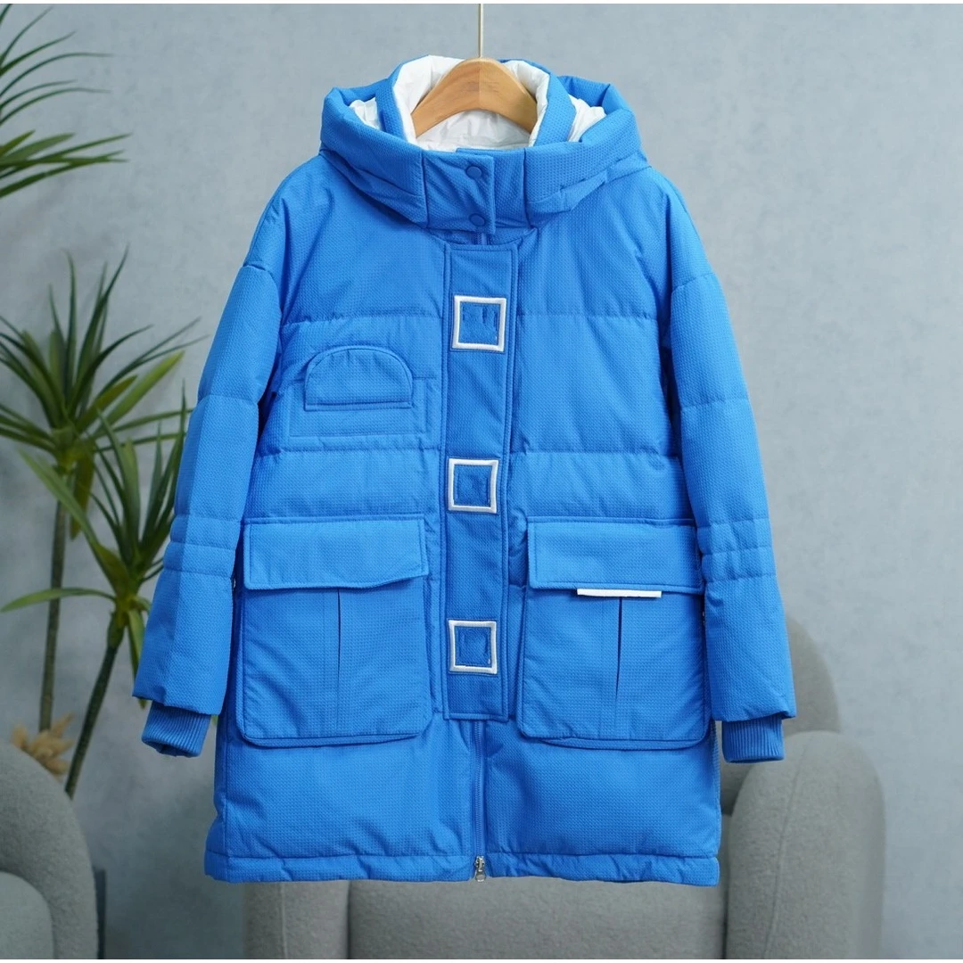 高定羽绒服系列     E149   女装简约时尚羽绒服蓝色