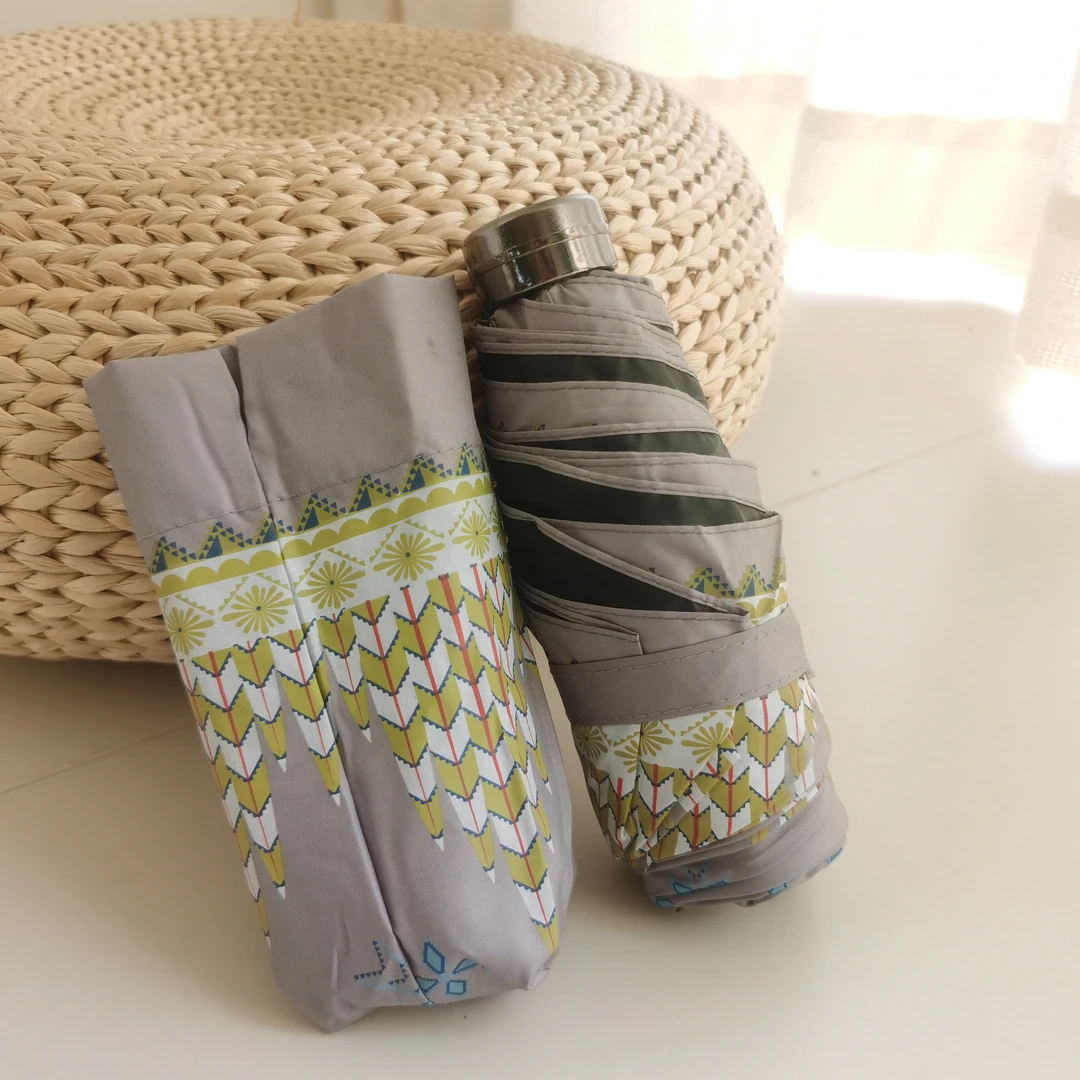 日系五折铝合金几何猫推拉式黑胶防晒睛雨两用太阳伞小巧遮阳伞