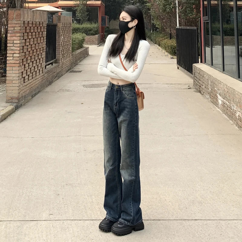 美式复古不贴腿微喇叭牛仔裤女秋季新款高腰宽松显瘦拖地阔腿裤子